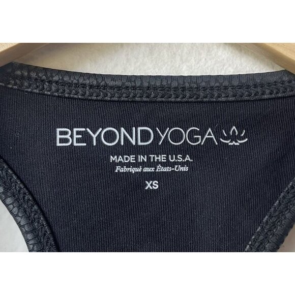 Beyond Yoga Cropped Tank Top XS NWT Viper Print Racerback Shiny Animal Print - Picture 6 of 11